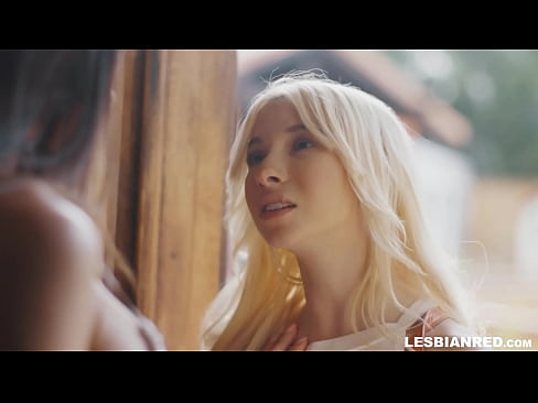 ❤️ Tyttö tulee kotiin muutamaa kuukautta myöhemmin ja päätyy syömään äitipuolensa pillua ❤ Seksivideo at us ❤